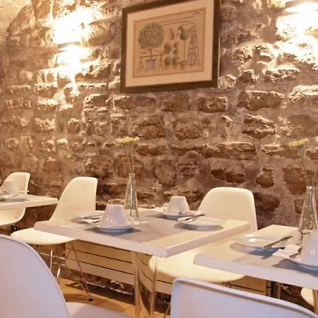 Marais De Launay Hotel