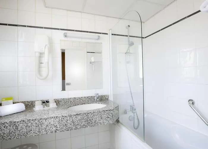 Hotel Marais De Launay 3*