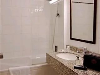 Marais De Launay パリ